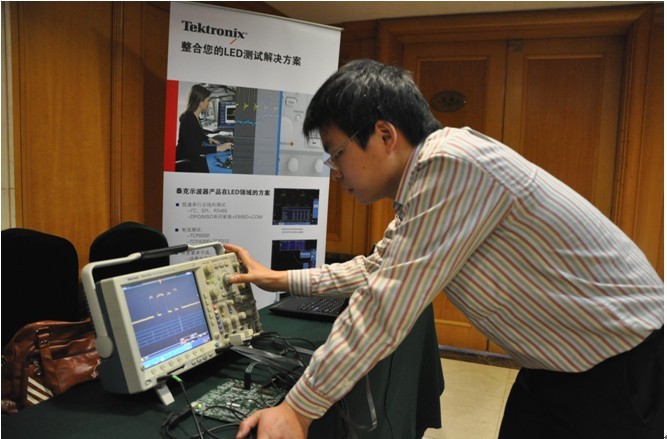 如何解決測(cè)試挑戰(zhàn)以克服LED照明應(yīng)用瓶頸？泰克專家亞太LED技術(shù)峰會(huì)上支招