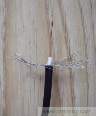 最簡單使用的天線&mdash;&mdash;罐頭天線，可做正饋大鍋饋源！ 