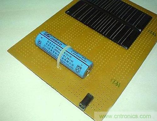 微型太陽(yáng)能供電板DIY,給手電筒收音機(jī)供電