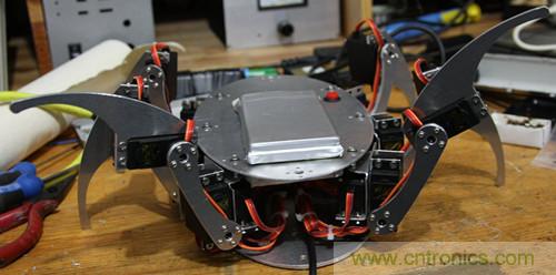 DIY:自制無線控制機器人