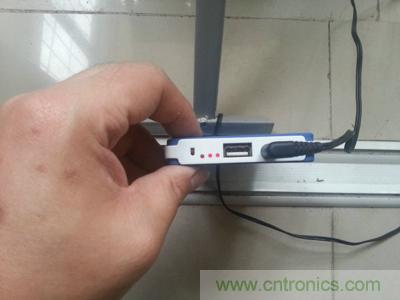 手工打造太陽(yáng)能充電照明系統(tǒng):點(diǎn)亮LED給手機(jī)充電