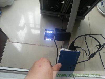 手工打造太陽(yáng)能充電照明系統(tǒng):點(diǎn)亮LED給手機(jī)充電