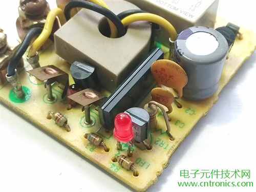 漏電保護(hù)器拆解：結(jié)構(gòu)有差異，做工不錯(cuò)