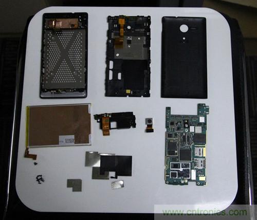 拆解4G新機索尼M35t:用料十足,易于維修