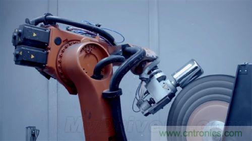 顛覆傳統(tǒng)設(shè)計(jì),蘋果全新Mac Pro生產(chǎn)線探秘