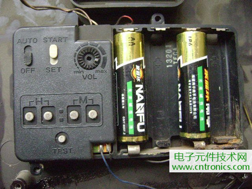 拆個老古董，日本精工石英電子掛鐘拆解