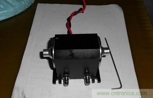 這貨一萬三?50W半導體激光模塊拆解