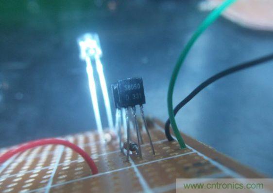 DIY教程:高靈敏度光敏小夜燈