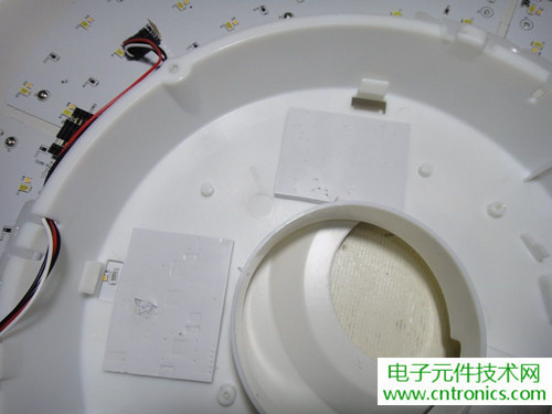 高端大氣上檔次!智能遙控調光LED吸頂燈拆解