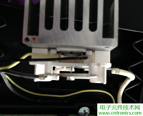 PM2.5殺手!松下納米水離子空氣凈化器拆解