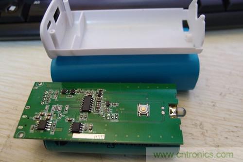 國產移動電源拆解:便宜也有好貨