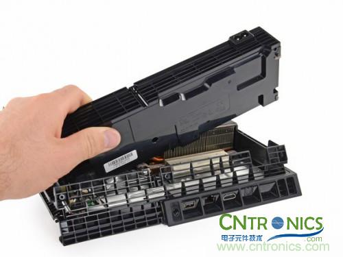 游戲機內部的秘密:逆天級拆解索尼 PALY STATION 4!