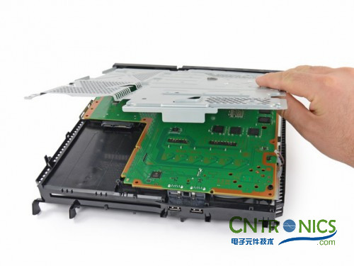 游戲機內部的秘密:逆天級拆解索尼 PALY STATION 4!