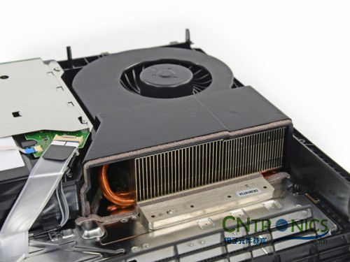 游戲機內部的秘密:逆天級拆解索尼 PALY STATION 4!