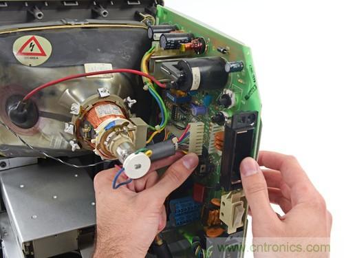 拆！古董級Macintosh 128K電腦