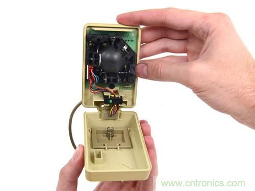 拆！古董級Macintosh 128K電腦