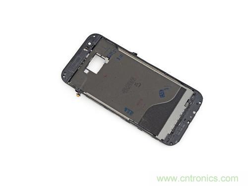牛人強拆!新HTC One(M8)真機精密做工難修理