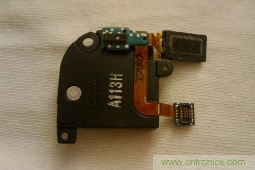 手機中小孔“暗藏天機”?距離傳感器的大學問