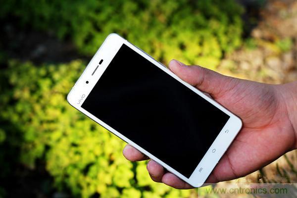 有圖有真相！暴拆VIVO X5 MAX,揭秘&ldquo;最薄之謎&rdquo;