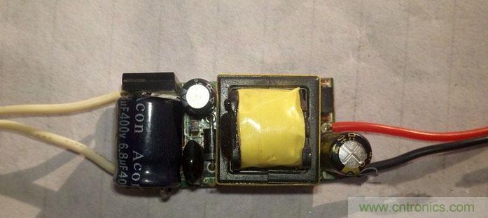 拆解狂魔:拆修4.7WLED驅動電源