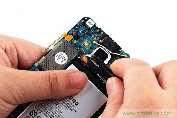 拆解狂魔荼毒新機三星金屬Galaxy A5，看槽點在何方？