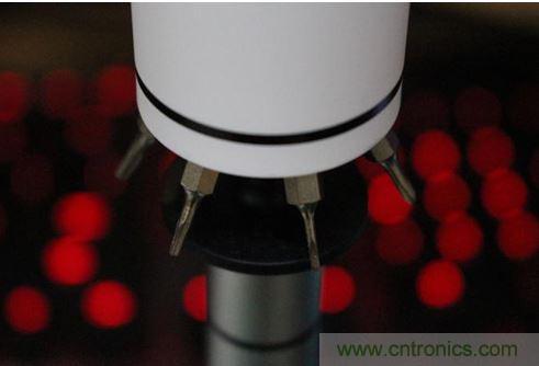 一款獨一無二的鋰電螺絲刀拆解評測:不止是價格感人