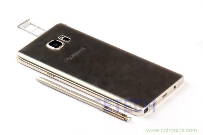 Galaxy Note5拆解,與S系列差距日漸模糊