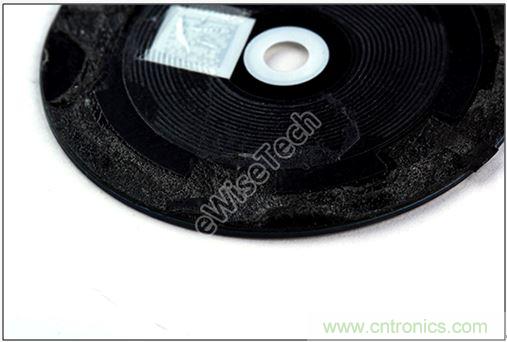 MOTO 360二代智能手表拆解：只有細節，沒有亮點