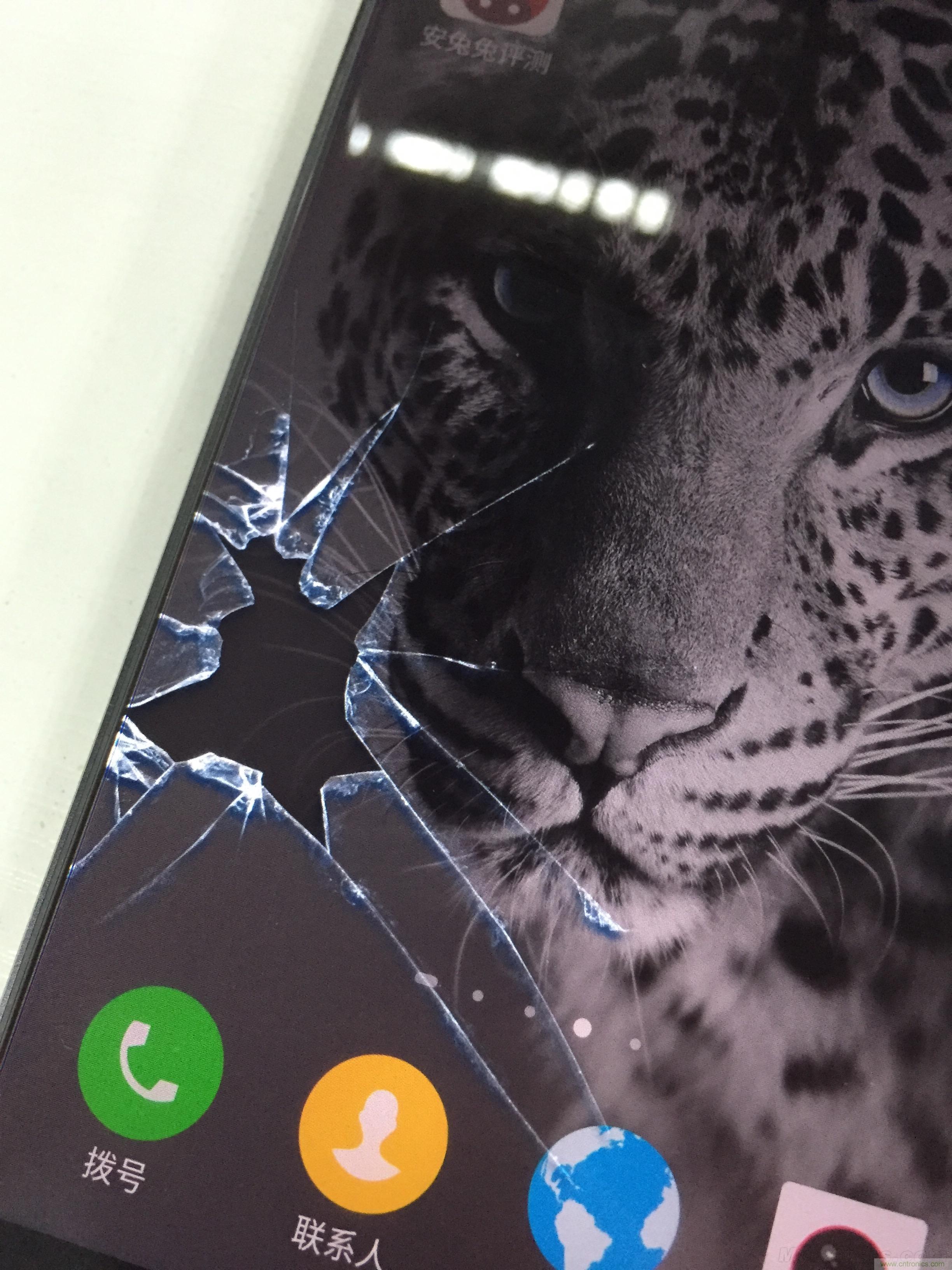 無邊框的 nubia Z9 ，一款既有驚喜，又有驚艷的智能手機