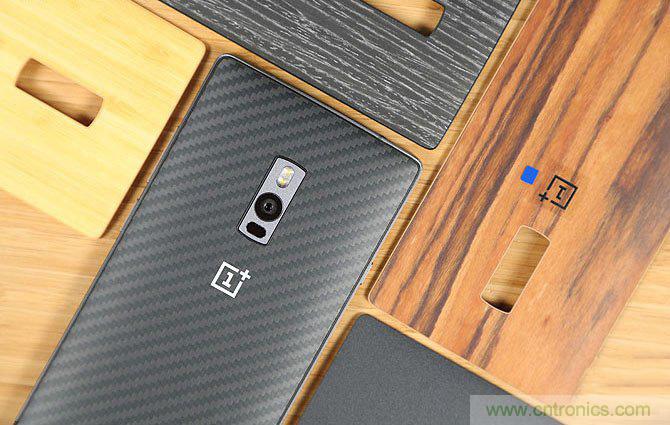 黑馬一加手機2評測:從手感到質感的蛻變