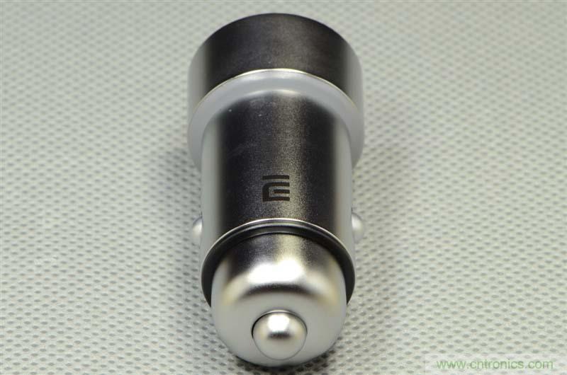 小米車載充電器拆解評(píng)測(cè)：49元能讓這枚&ldquo;子彈&rdquo;飛多遠(yuǎn)？