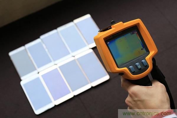 2015年9款千元智能手機橫評:誰才是紅海霸主?