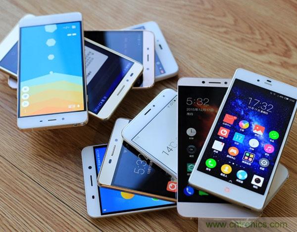 2015年9款千元智能手機橫評:誰才是紅海霸主?