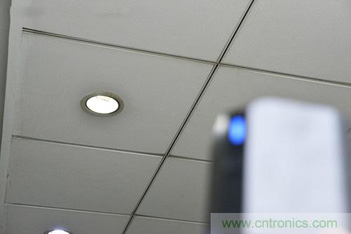 JOJO拖地機器人評測:解放老婆雙手的天使