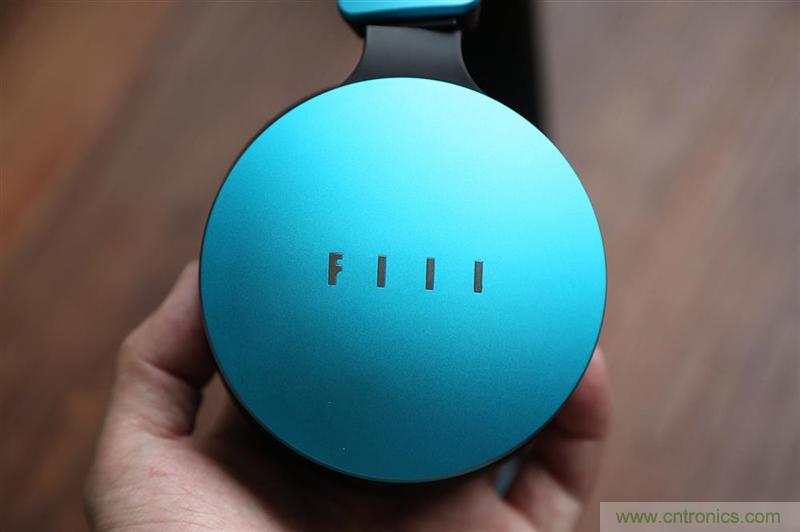 頭條哥的夢(mèng)想之作！FIIL耳機(jī)能讓汪峰上頭條否？