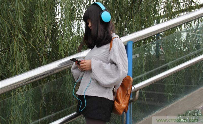 頭條哥的夢(mèng)想之作！FIIL耳機(jī)能讓汪峰上頭條否？