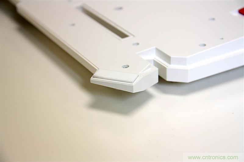 曾經(jīng)的網(wǎng)吧統(tǒng)治者&mdash;雙飛燕血手幽靈機械鍵盤，真世界最快？