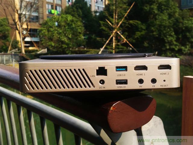 無屏電視時代已然來臨,客廳你做好準備了嗎?