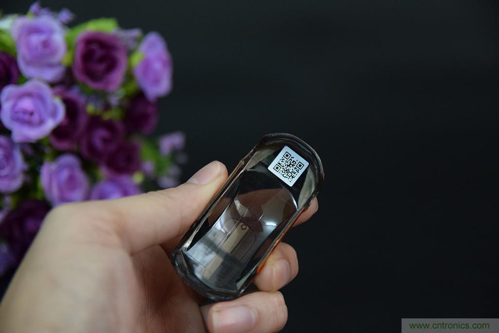 虛擬與現(xiàn)實相結(jié)合的飛車游戲,讓你體驗速度與激情的碰撞!