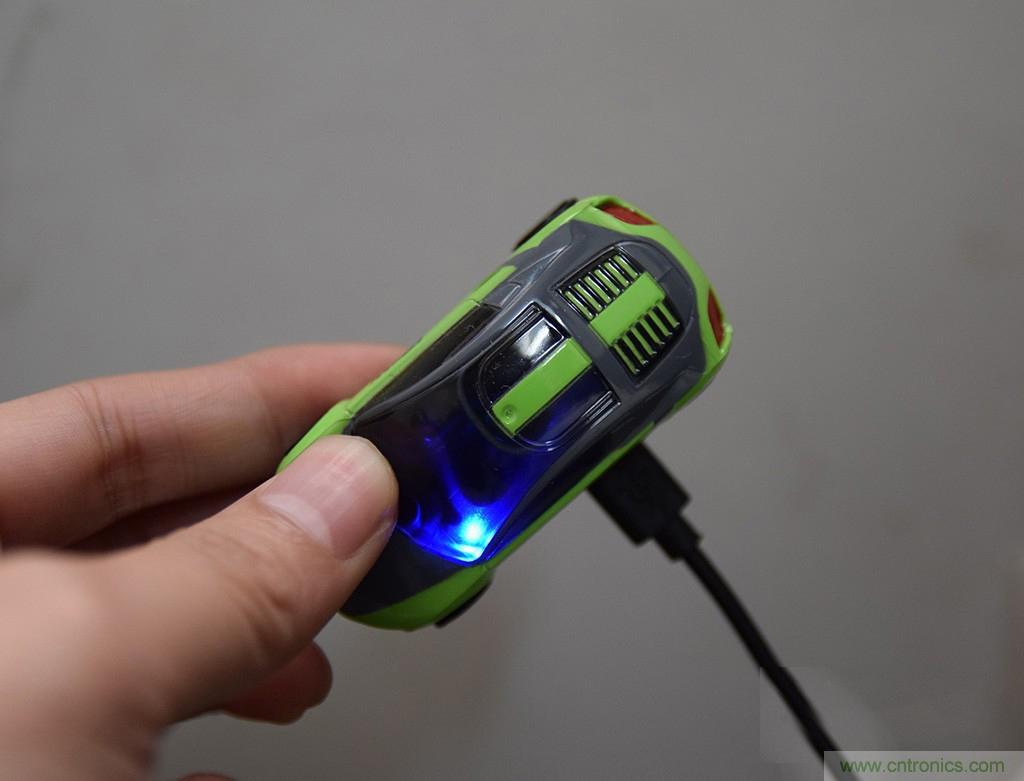 虛擬與現(xiàn)實相結(jié)合的飛車游戲,讓你體驗速度與激情的碰撞!