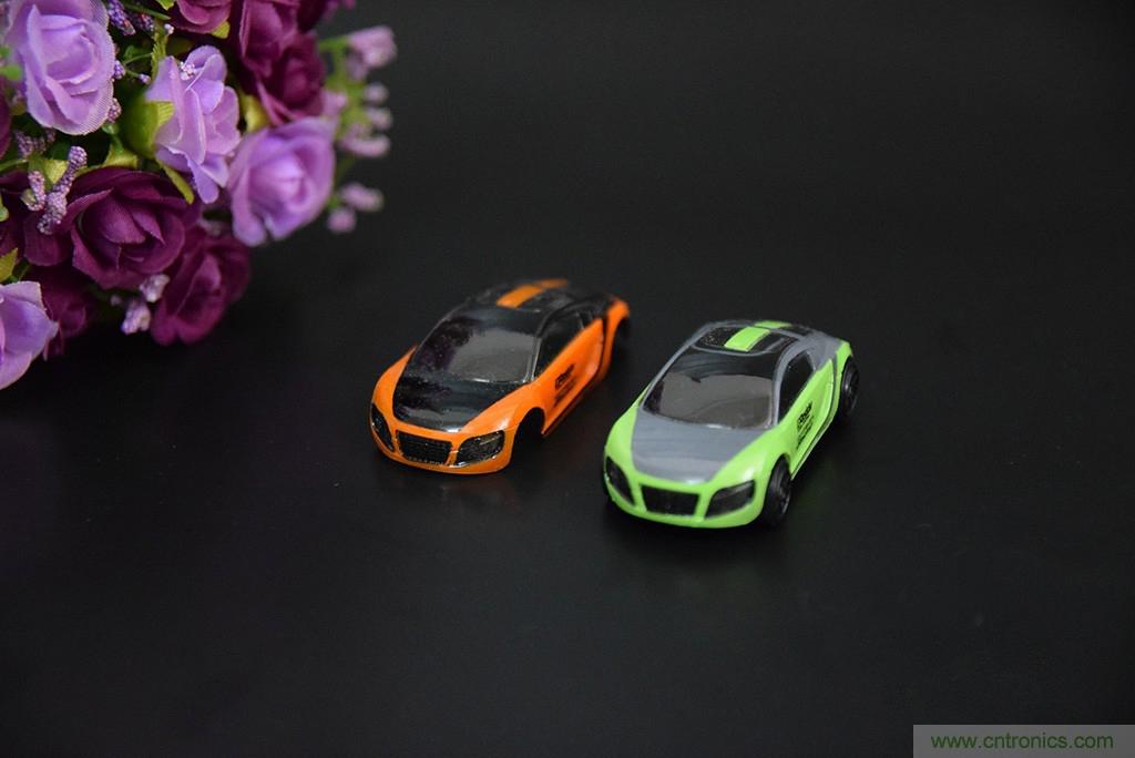 虛擬與現(xiàn)實相結(jié)合的飛車游戲,讓你體驗速度與激情的碰撞!