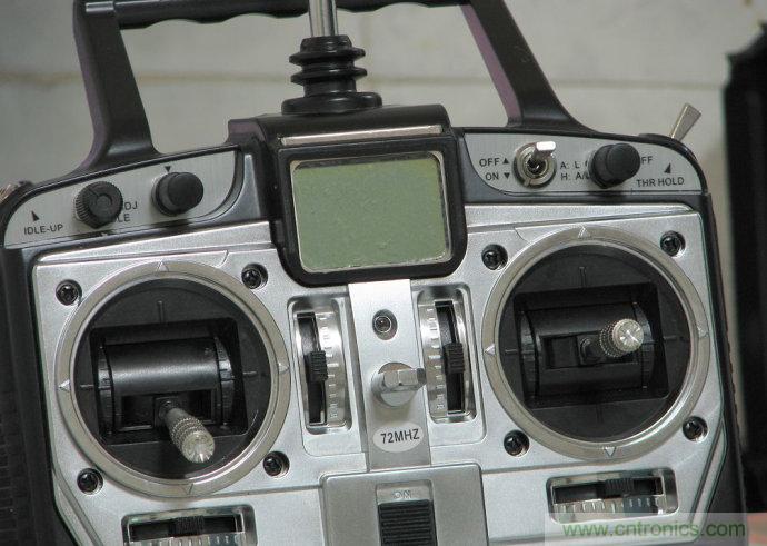 無人機 DIY 制作全過程，酷得不要不要的！