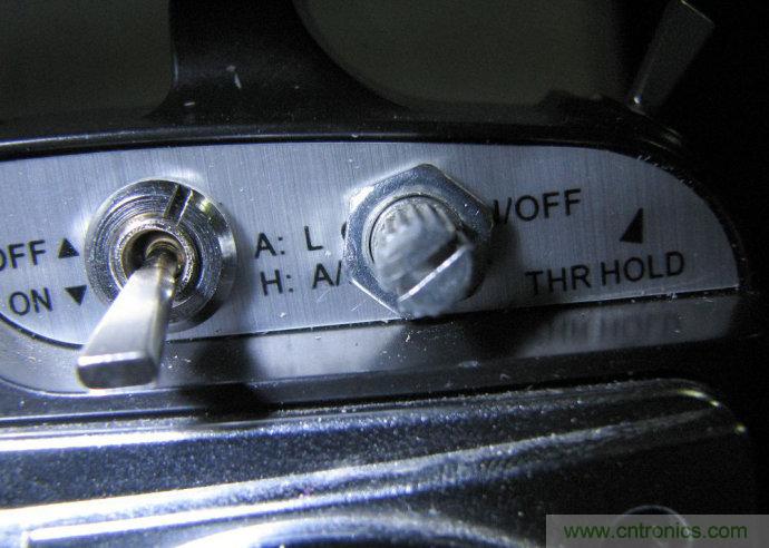 無人機 DIY 制作全過程，酷得不要不要的！