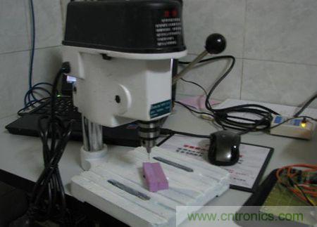 無人機 DIY 制作全過程，酷得不要不要的！