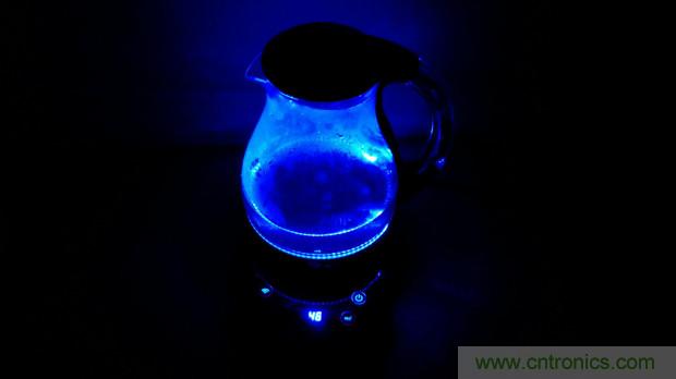 新的智能養(yǎng)生之道,從一個易叮云智能水壺開始