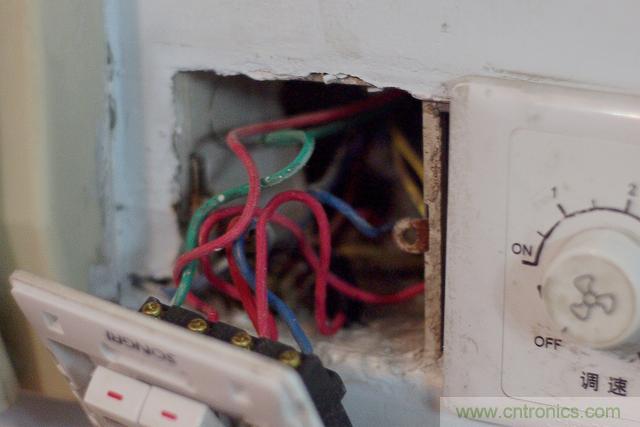 星球大戰(zhàn)原力釋放,無線控制易如反掌