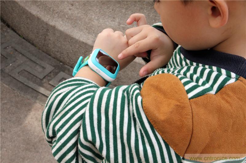 別讓《失孤》重演,360兒童手表幫你定住家中小頑童!