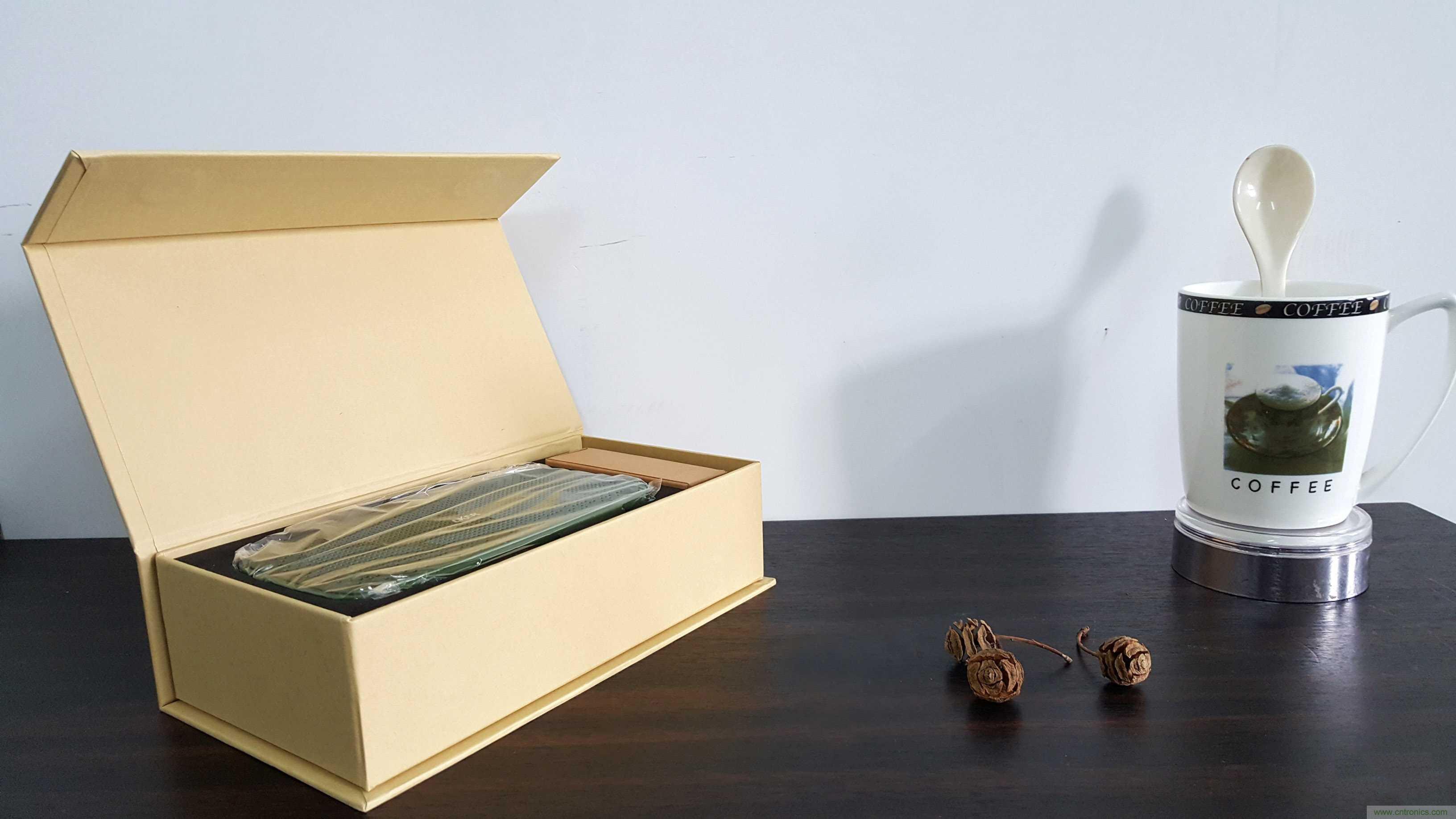 搞怪&ldquo;美人魚&rdquo;盡享靈克藍牙音箱的天籟之音！