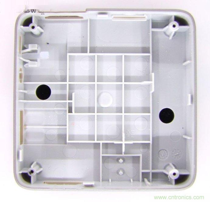 華為秘盒拆解:令人大跌眼鏡的WIFI+藍牙IC設計