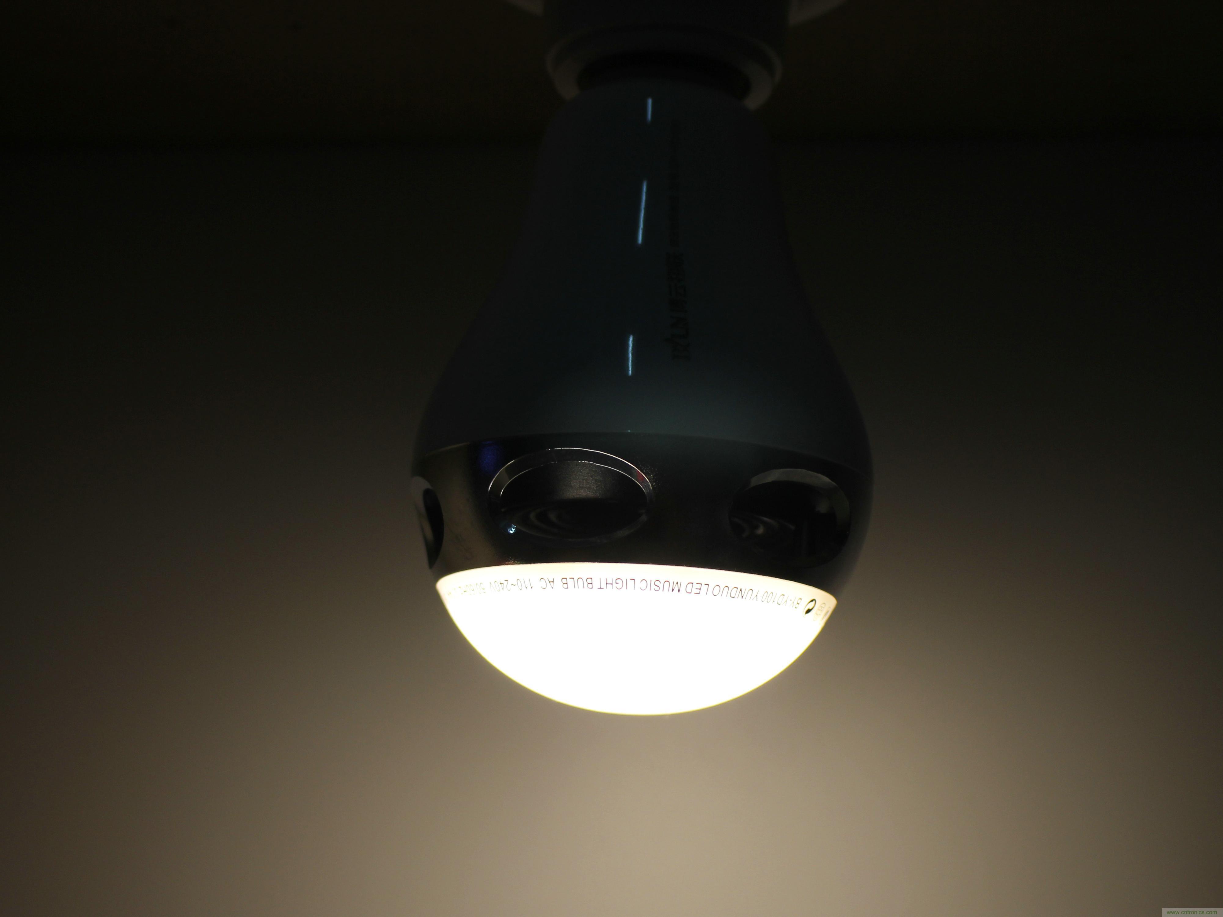 一款會講故事的燈泡，溫馨浪漫有格調